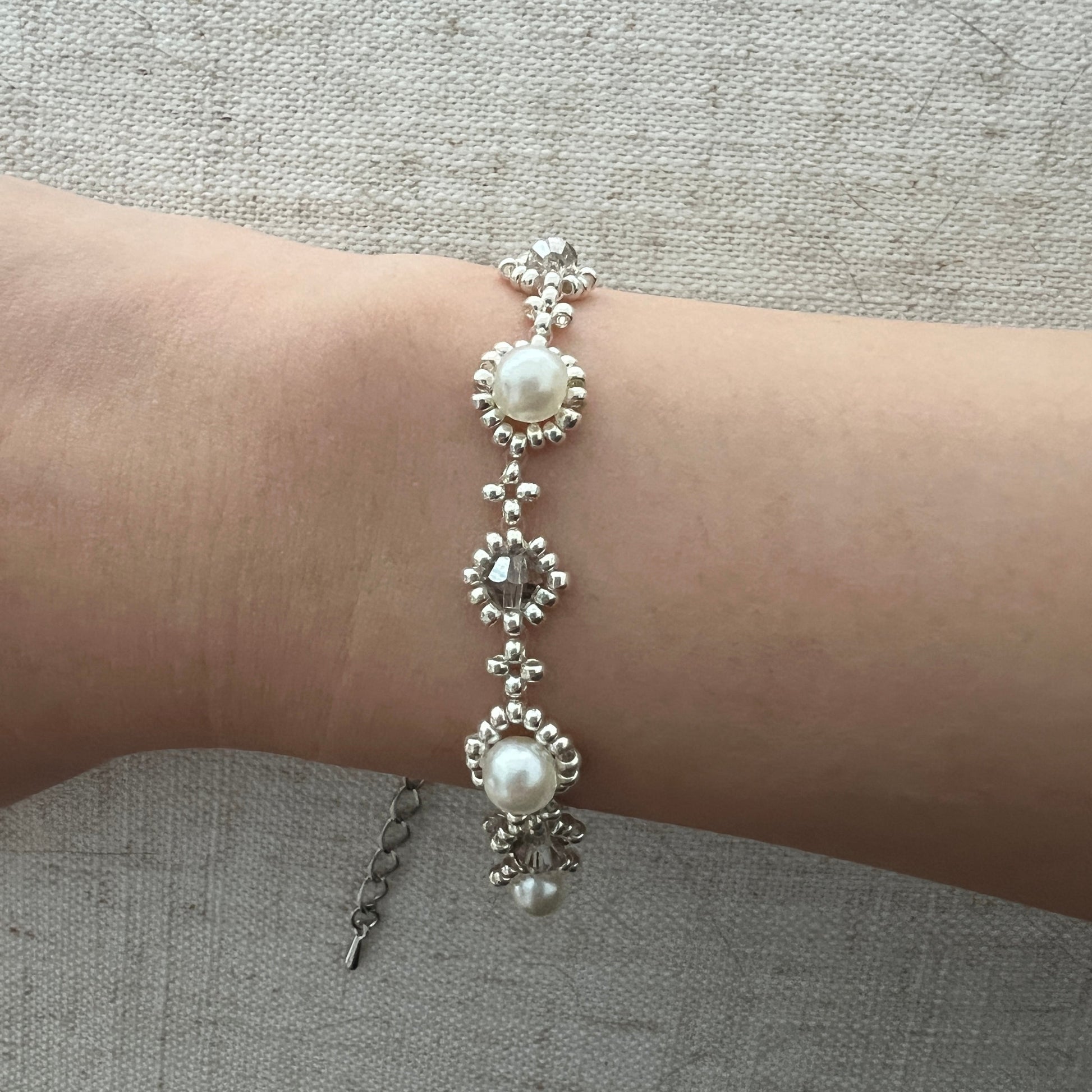 rosette pearl breaded bracelet tryon